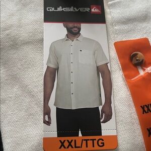 Quiksilver (XXL) Button Down Shirt Short Sleeves